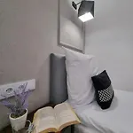 Bialy Kruk Vis-a-vis Jasnej Gory 2a Appartement