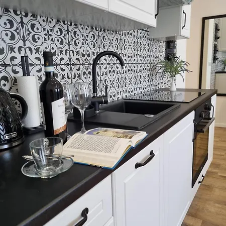 Apartmán Bialy Kruk Vis-a-vis Jasnej Gory 2a